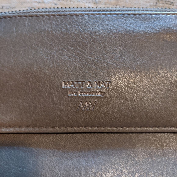Matt and Nat Maya wristlet - Picture 2 of 4